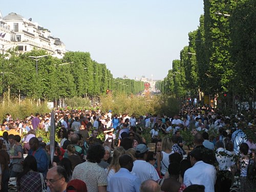 Champs-Elysees-Nature-Capital-Jardin-geant 4843